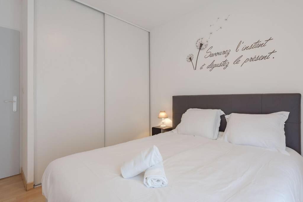 Garden Apartment Next To Disneyland Bussy-Saint-Georges Bagian luar foto