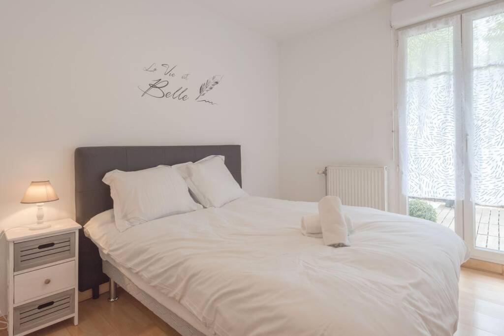 Garden Apartment Next To Disneyland Bussy-Saint-Georges Bagian luar foto