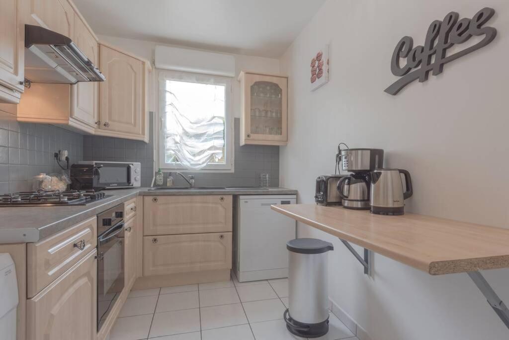 Garden Apartment Next To Disneyland Bussy-Saint-Georges Bagian luar foto